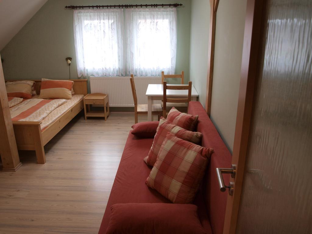Apartments Viktoria Klinovec Kovářská المظهر الخارجي الصورة